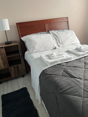 3 bedrooms, iron/ironing board, travel cot, free WiFi