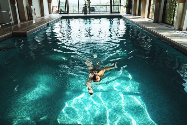 Piscine couverte, piscine extérieure