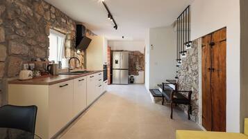 MikrovÄgsugn, ugn, spishÀll och diskmaskin