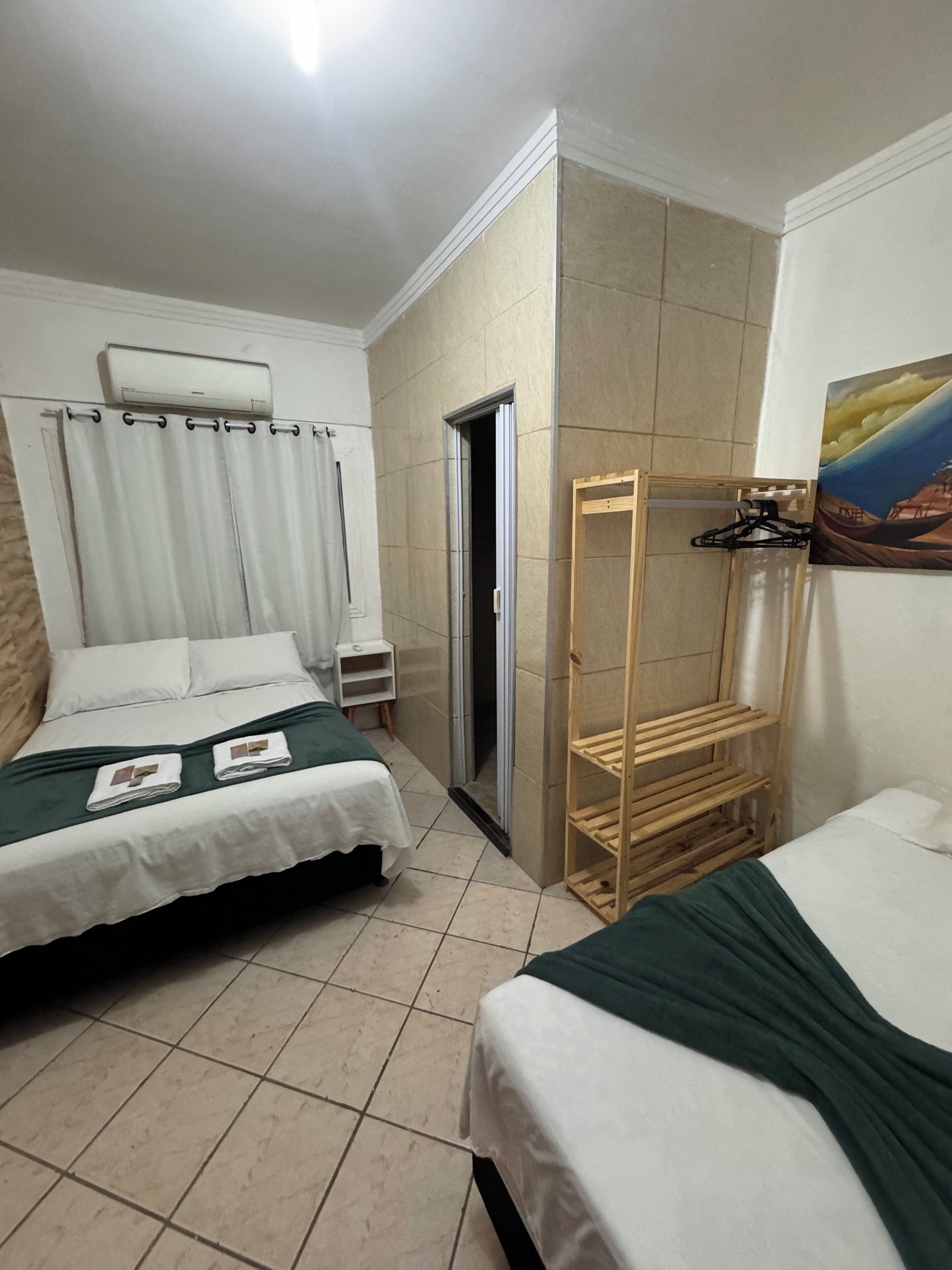 Basic Twin Room | Free WiFi, bed sheets