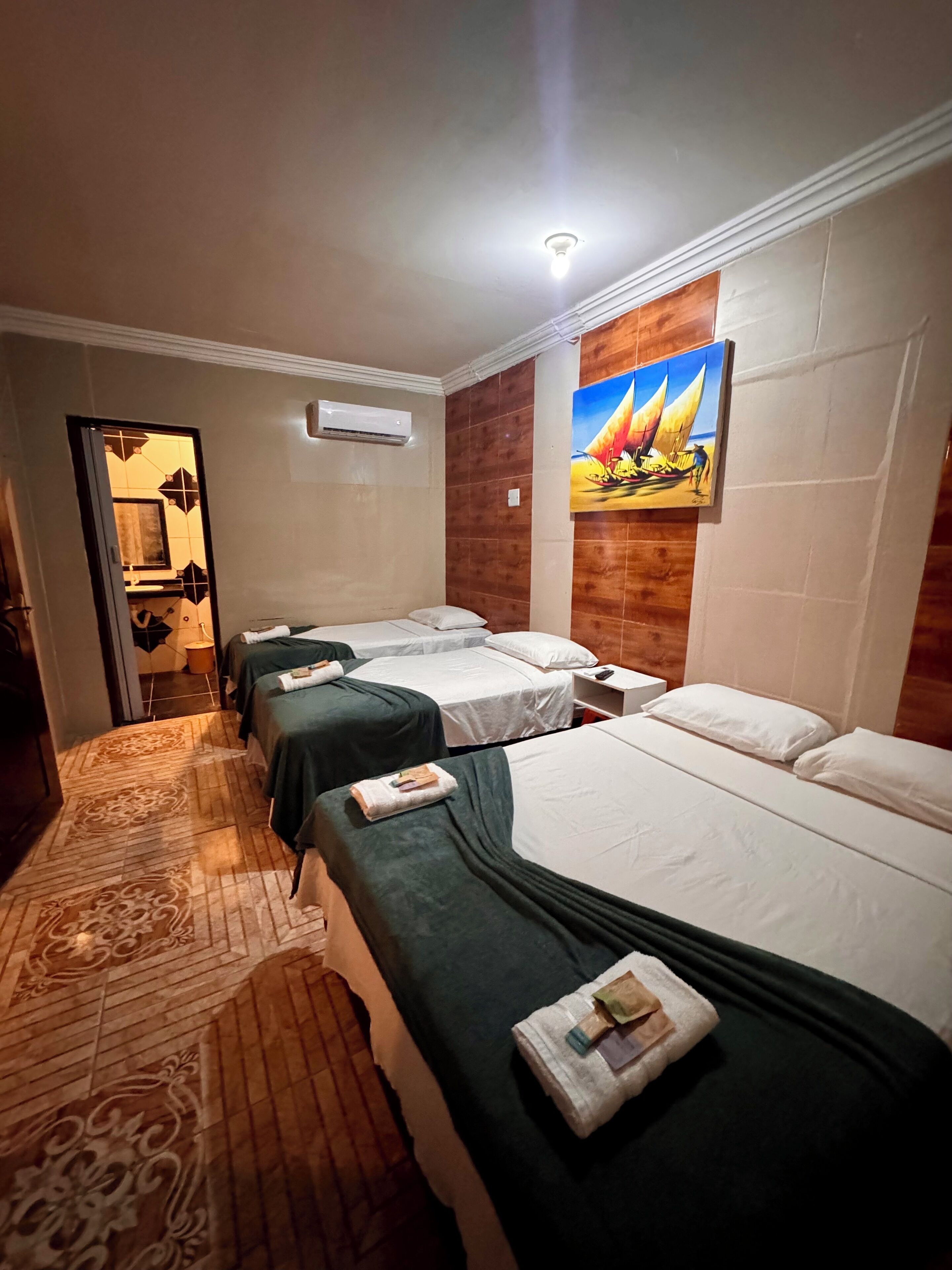 Basic Quadruple Room | Free WiFi, bed sheets