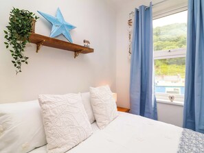 3 bedrooms, individually decorated, individually furnished, free WiFi