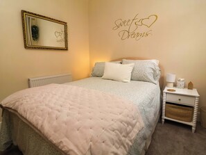 3 bedrooms, individually decorated, individually furnished, free WiFi