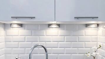 Studio Deluxe - utsikt mot staden | Eget kök | Espressobryggare, vattenkokare, brödrost och frys