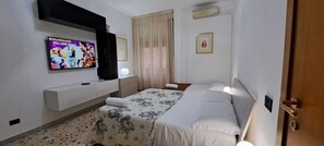 2 quartos, ferros/tábuas de passar roupa, Wi-Fi de cortesia