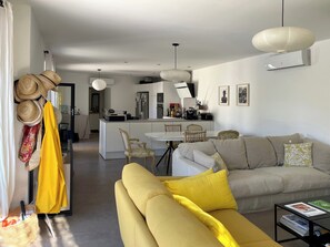 Smart-TV og bøker