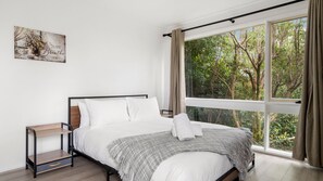 4 bedrooms, free WiFi