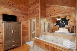 Secador de pelo, toallas