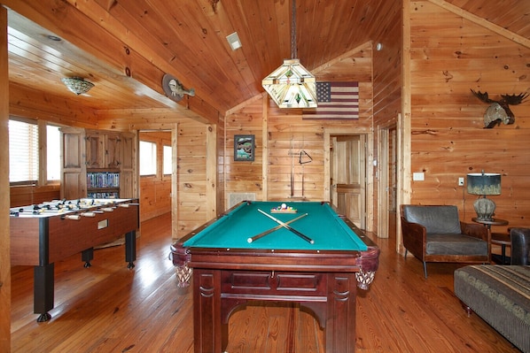 Spielezimmer