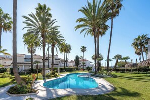 Unclassified image, 3 of 66, button - Semi-detached Chalet by the Sea (Marbella)