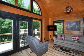 Smart TV, video games