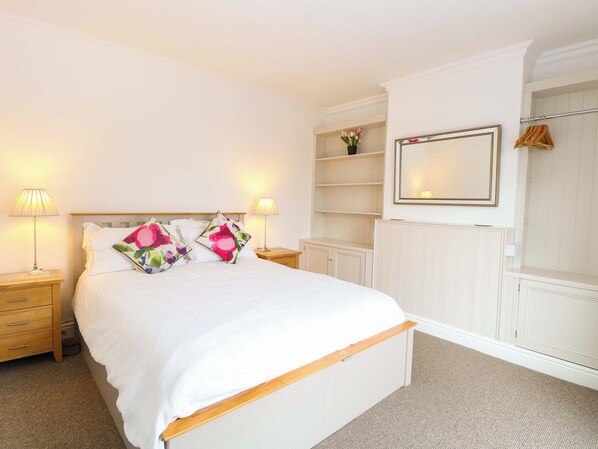 3 室のベッドルーム、客室ごとに異なる装飾、客室ごとに異なるインテリア、WiFi (無料)