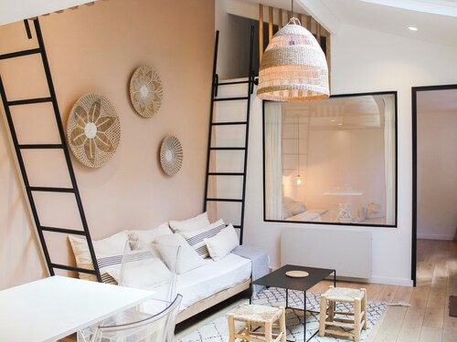 Charming house in Montreuil with terrace