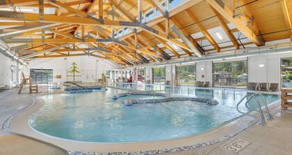 Wildflower - Unit 40: 2 BR, 2 BA Condominium in Sunriver, Sleeps 5