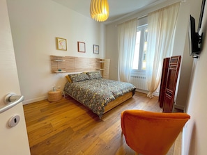 2 bedrooms, WiFi, bed sheets