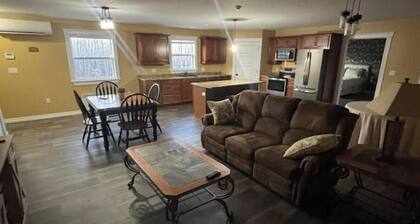 2 bedroom nestled in the woods