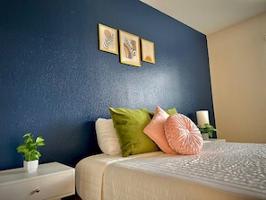 1 bedroom, desk, iron/ironing board, WiFi