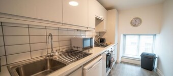 Cotswolds/ 2Bed 1 Bath Historic Flat/ Very Central