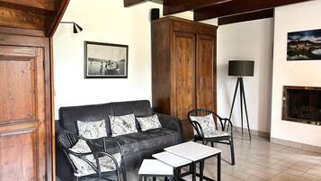 House | Living room
