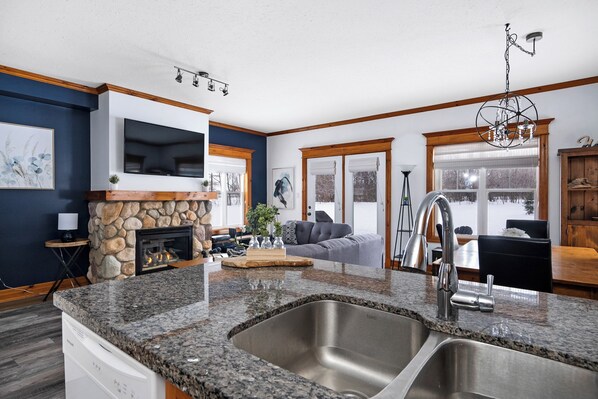 Condo, Patio, Garden View | Private kitchen | Full-size fridge, microwave, oven, stovetop