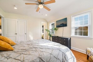 4 chambres, fer et planche à repasser, Wi-Fi, draps fournis