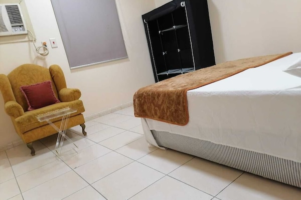 Hypo-allergenic bedding, bed sheets