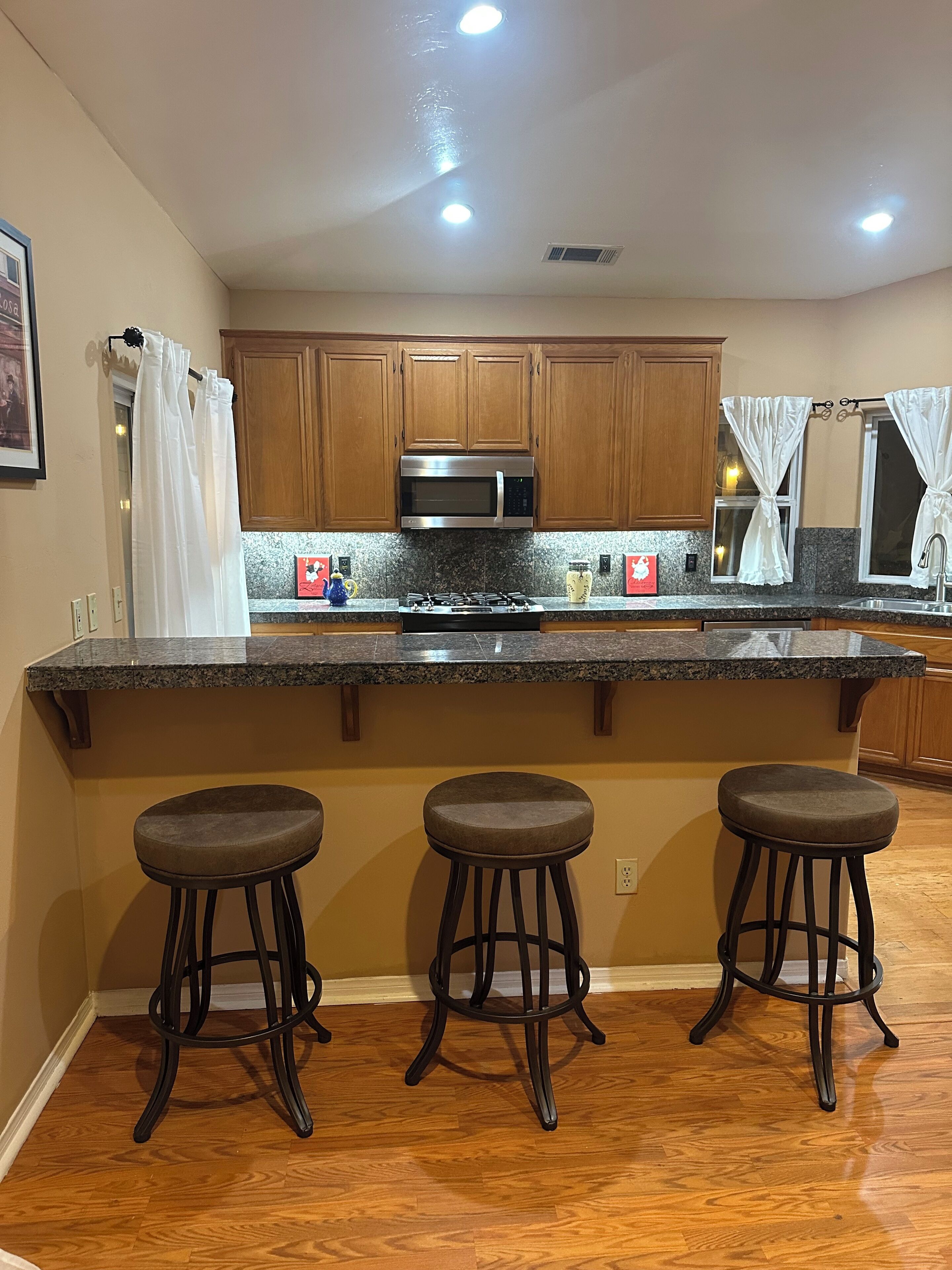 Microwave, oven, stovetop, dishwasher