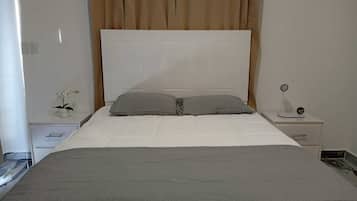 2 habitaciones, tabla de planchar con plancha y wifi gratis