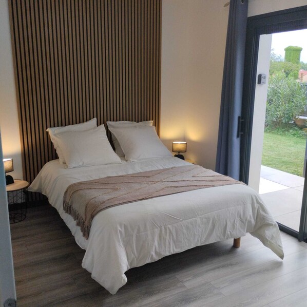 2 chambres, bureau, Wi-Fi, draps fournis