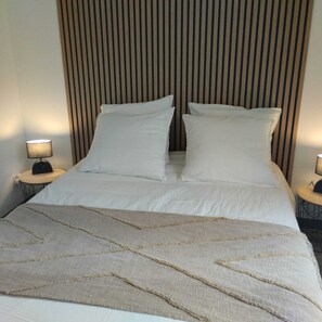 2 quartos, escrivaninha, Wi-Fi, roupa de cama