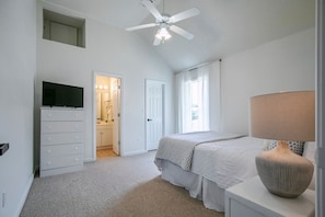 2 bedrooms - The Shiloh, 2BR Serene Home by Velvet Ditch Villas (Oxford)
