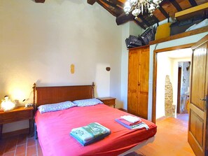 House | 2 bedrooms, individually furnished
