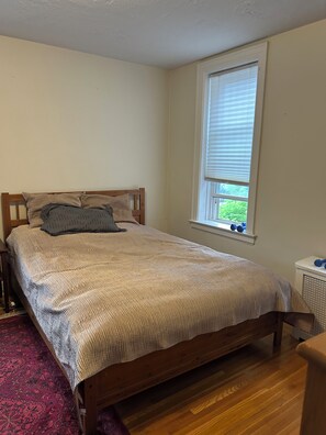 1 bedroom, WiFi, bed sheets - 1BR Walk to Subway/LIRR on Austin Street (Queens)