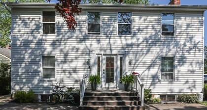 Niagara-on-the-Lake Oscar Wilde Room!