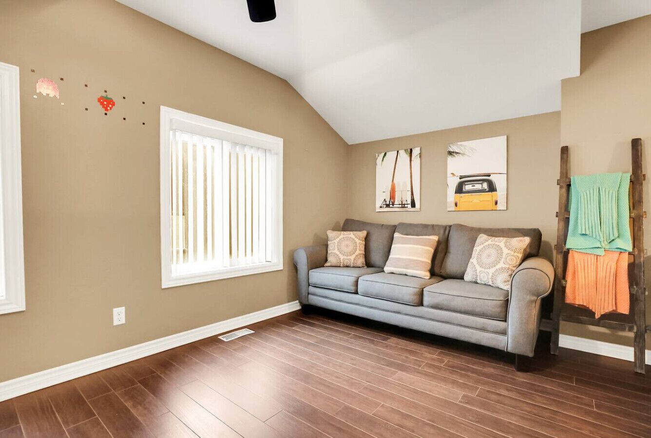 Smart TV, fireplace, video games