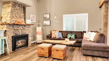 Smart TV, fireplace, video games