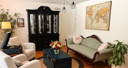 Merlot Room in Old Town. Furnished $1200/month
