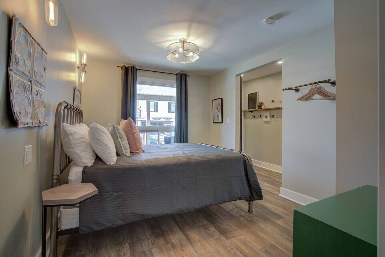 1 bedroom, desk, iron/ironing board, travel cot