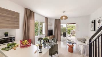 2 bedrooms