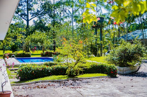 Casa c Wifi Churrasq Pisc red rio Pet Friendly