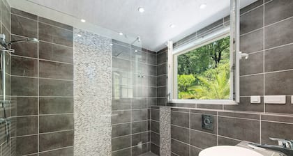 Villa in Flayosc With Private Pool