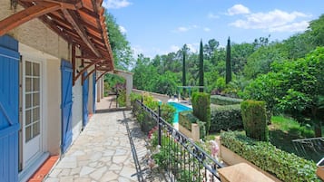 House | Balcony
