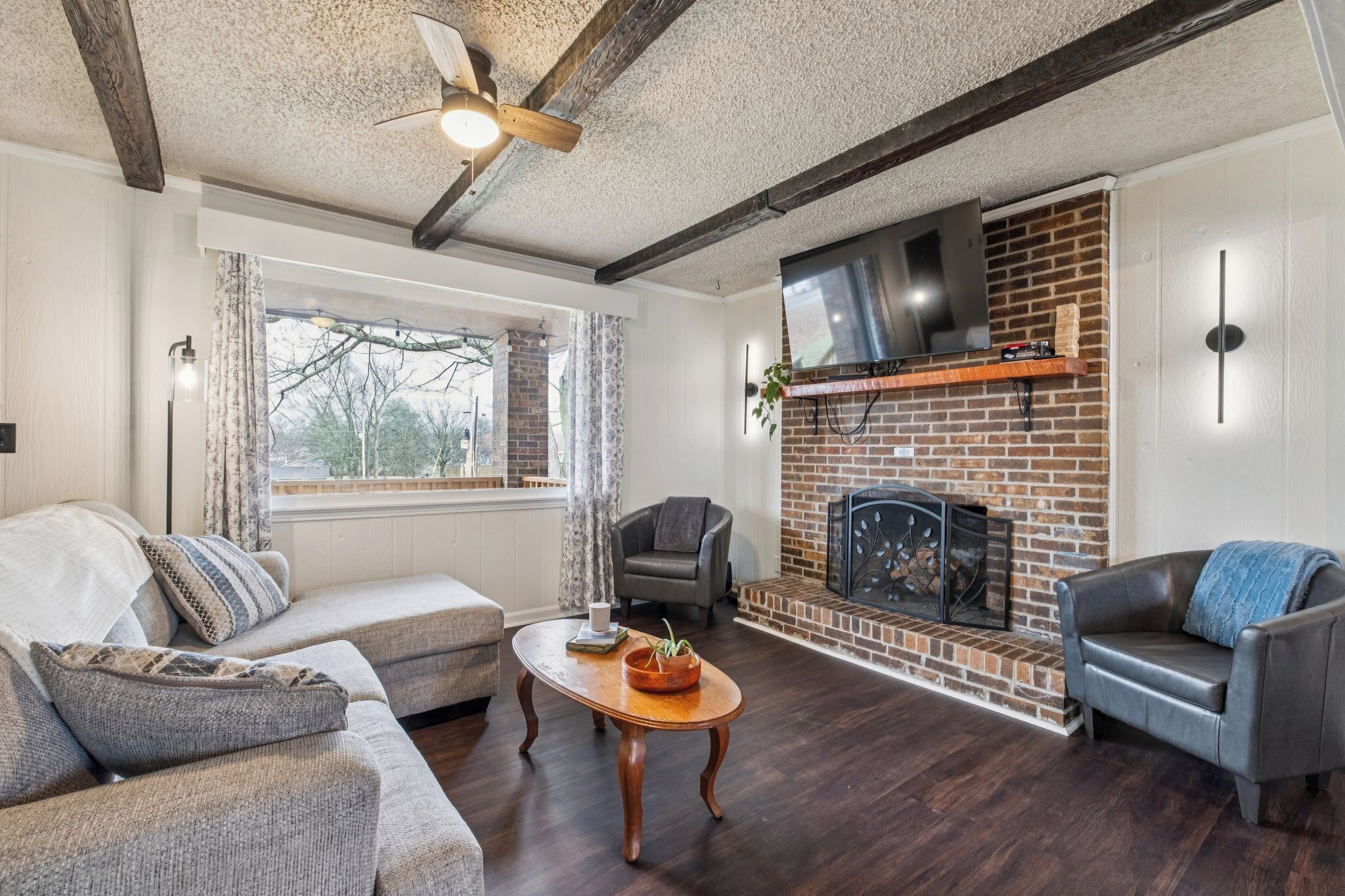 Televisor i llar de foc 