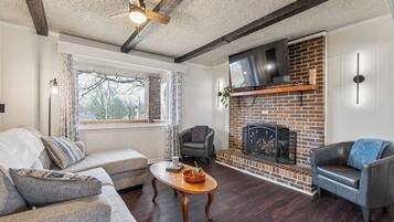 Televisor i llar de foc