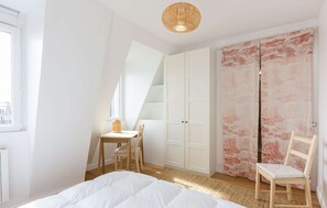 2 habitaciones, tabla de planchar con plancha, wifi y ropa de cama 