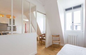 2 chambres, fer et planche à repasser, Wi-Fi, draps fournis