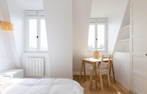 2 slaapkamers, een strijkplank/strijkijzer, wifi, beddengoed