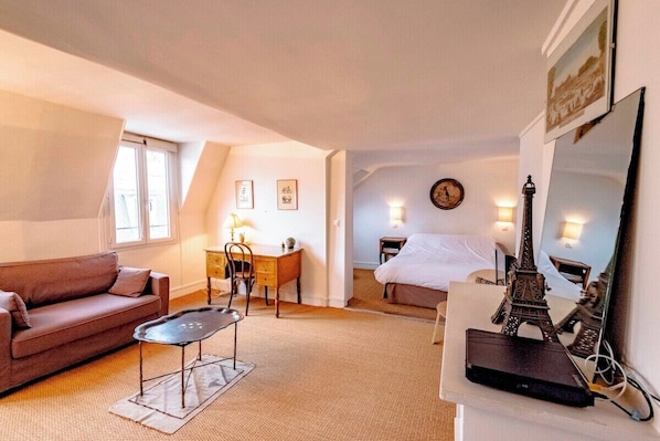 1 chambre, fer et planche à repasser, Wi-Fi, draps fournis