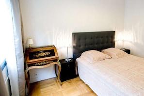 1 chambre, fer et planche à repasser, Wi-Fi, draps fournis