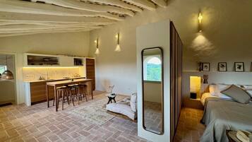 1 slaapkamer, een strijkplank/strijkijzer, beddengoed